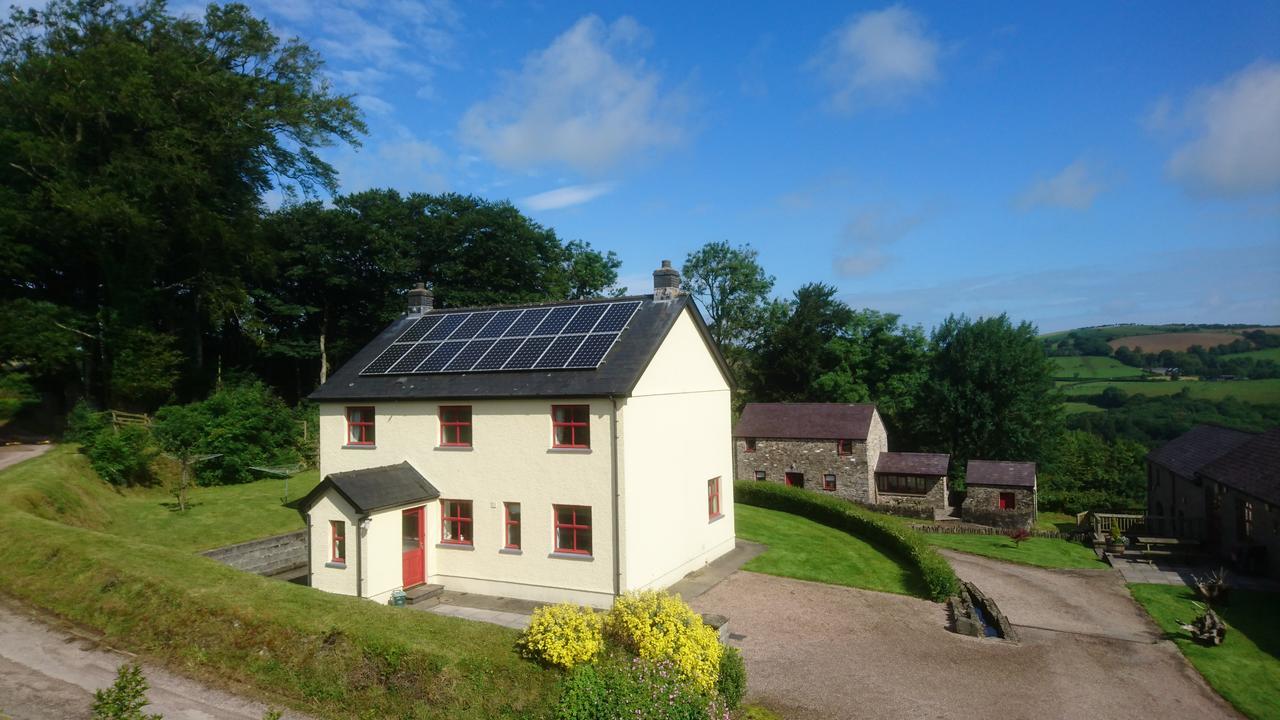 Treberfedd Farm Cottages And Cabins Lampeter Dış mekan fotoğraf