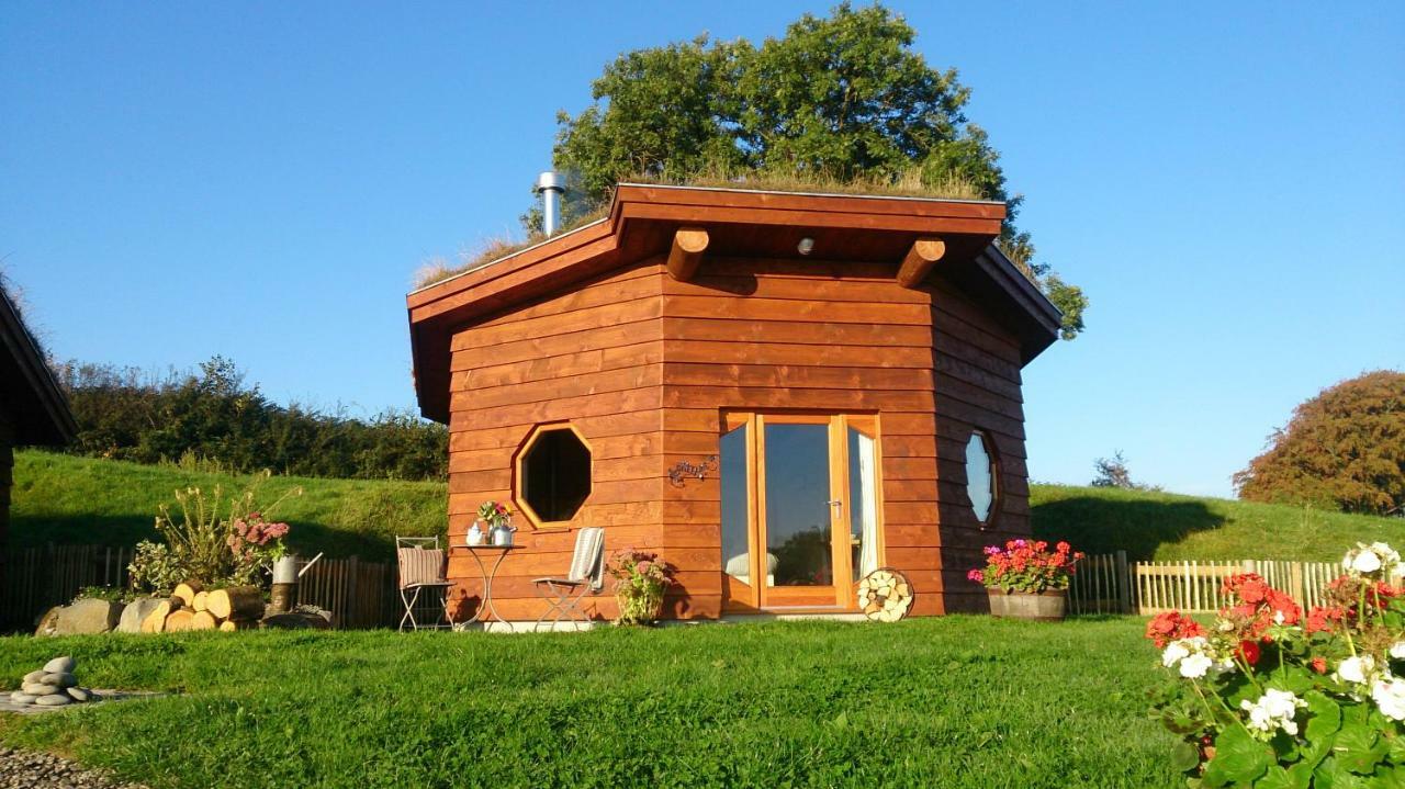 Treberfedd Farm Cottages And Cabins Lampeter Dış mekan fotoğraf